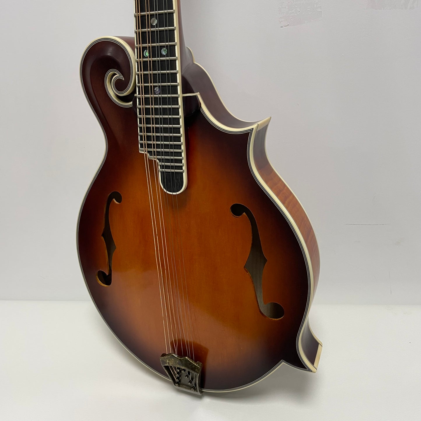 All Solid Flamed Maple Wood body Spruce Top F Style Mandolin